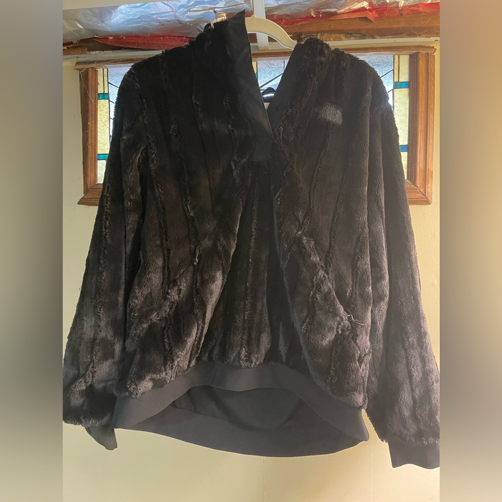 North Face fur Hoodie Black L